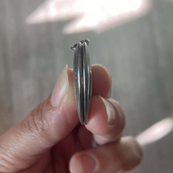 Silver Heart Locket - Picture 5 of 6